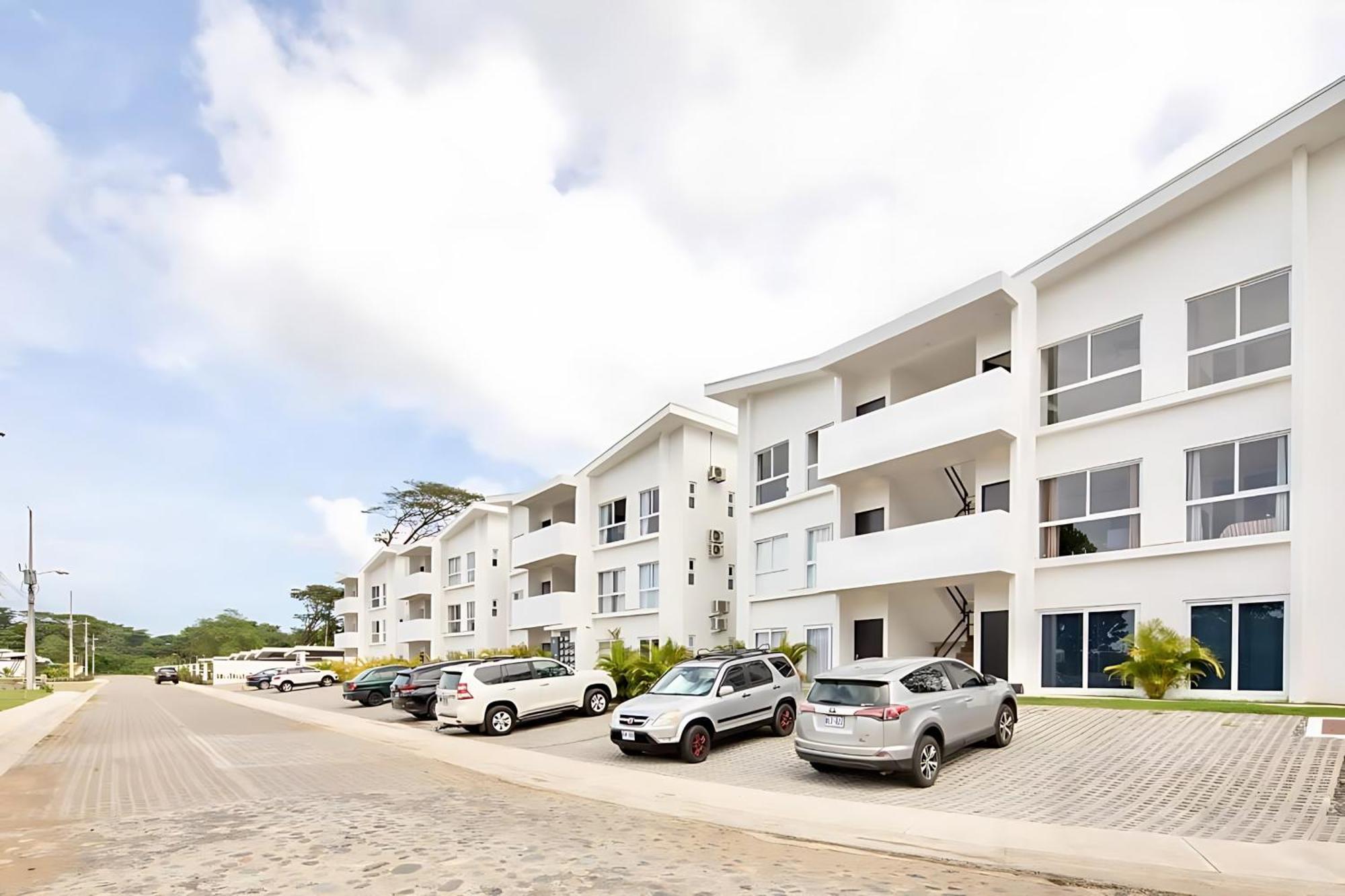 Modern 2Br Condo - Minutes From Jaco Beach - Prime Location Exteriör bild